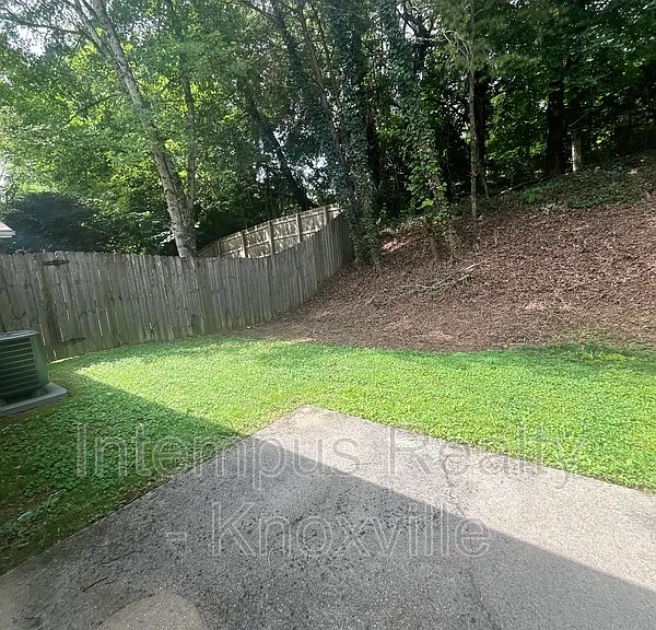 1013 Ashley Michelle Ct — Photo 27