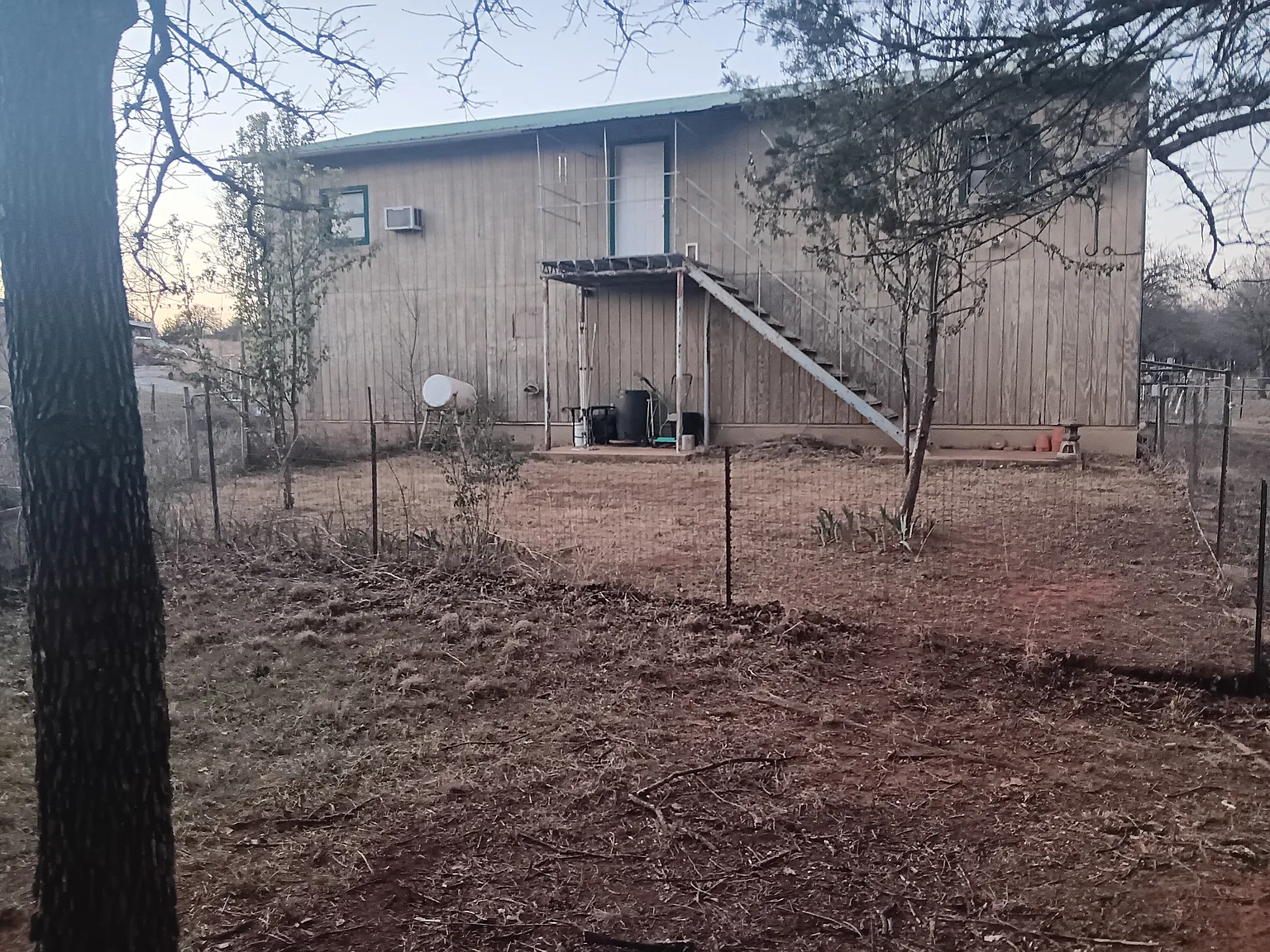 6950 Day Dr — Photo 2