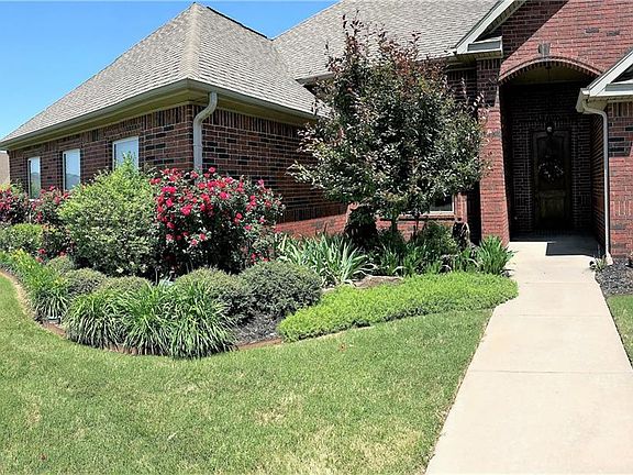 2nd image of 4202 E Oakmont Dr