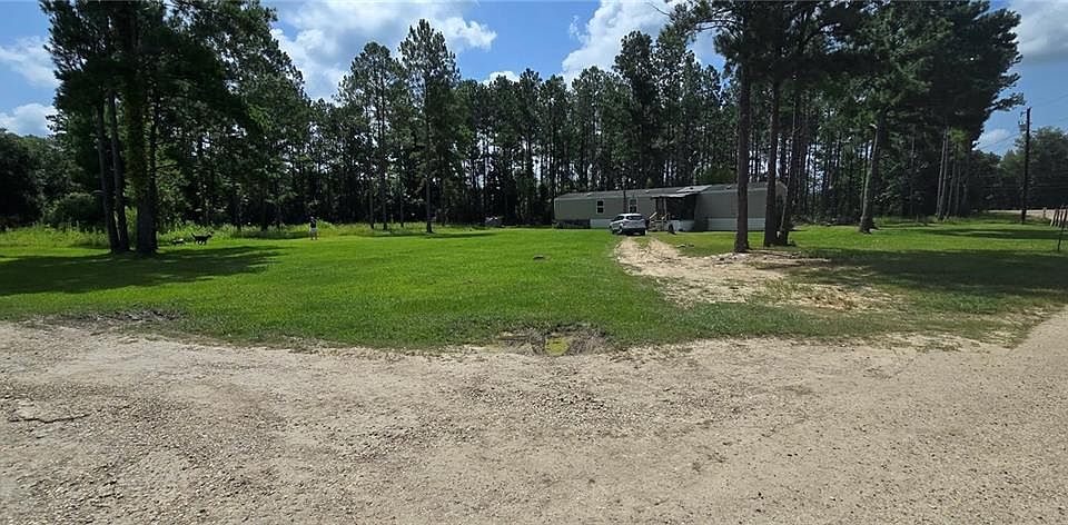 2nd image of 25523 Traylor Ln