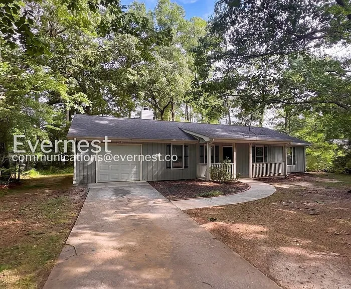 413 Bob Wood Dr — Photo 2