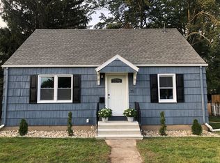 35 Bayberry Dr, Bristol, CT 06010