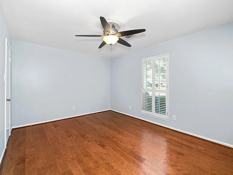 3415 Freshmeadows Dr — Photo 19