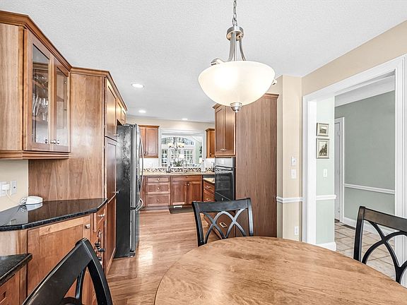 4th image of 227 Pinehurst Dr #227