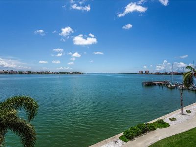 5200 Brittany Dr S APT 806, Saint Petersburg, FL, 33715