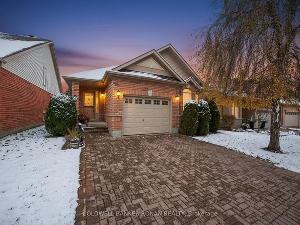 6 Via Amici, New Tecumseth, ON L9R 2B4