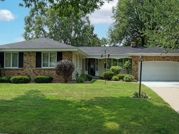 10033 Nord Rd, Bloomington, MN 55437