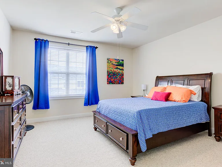 15160 Kentshire Dr — Photo 23