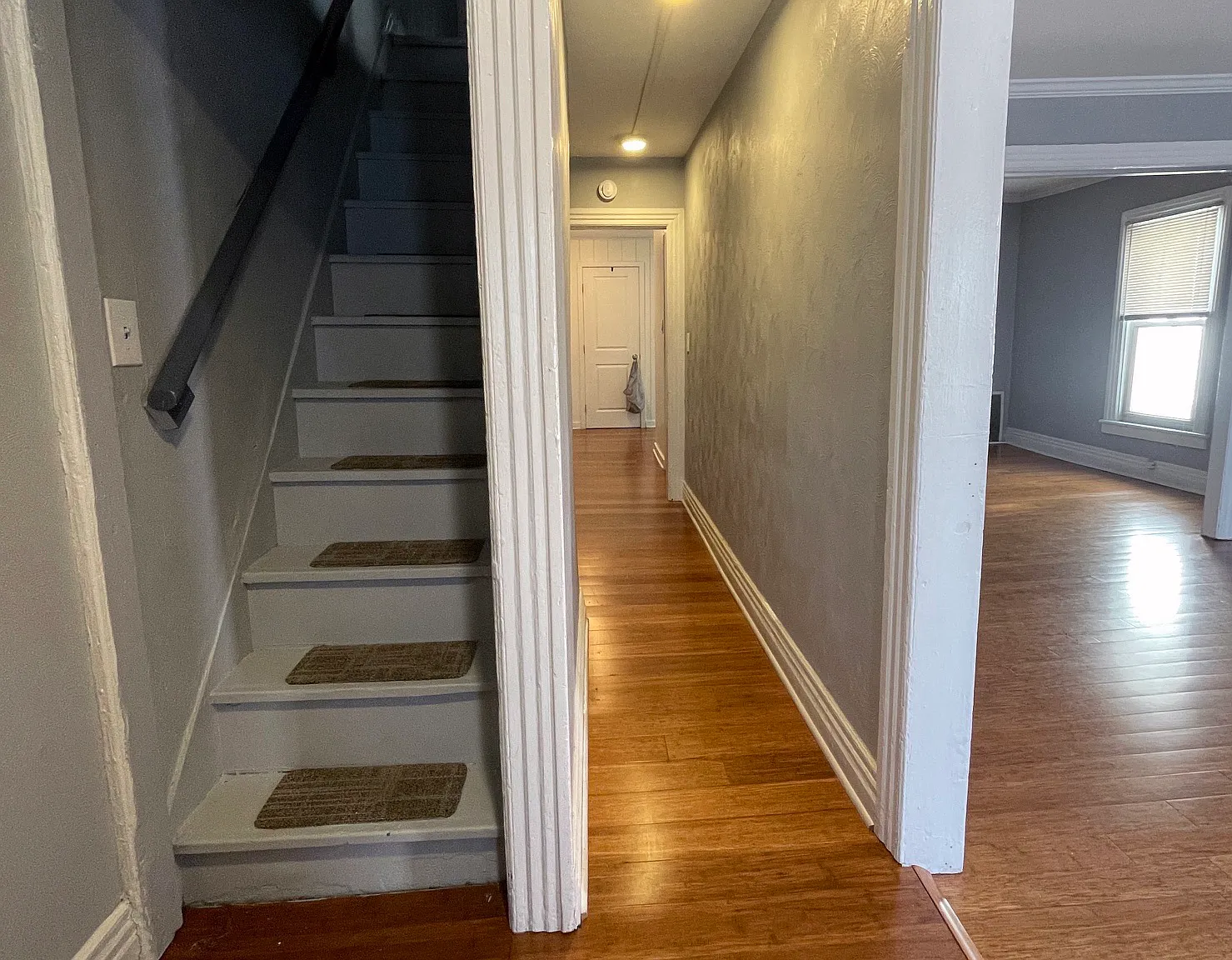 2 bed, 1600 sqft, $1,425 — Photo 3