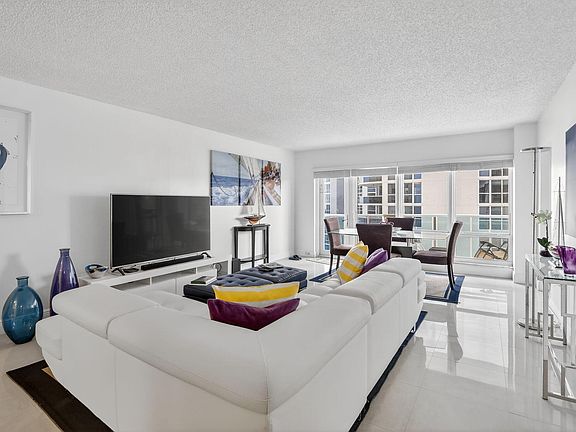 4th image of 3400 Galt Ocean Drive #1008s