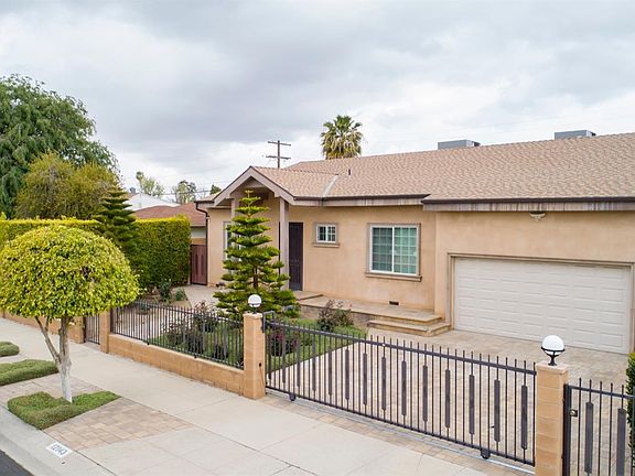 3rd image of 12943 Lemay St