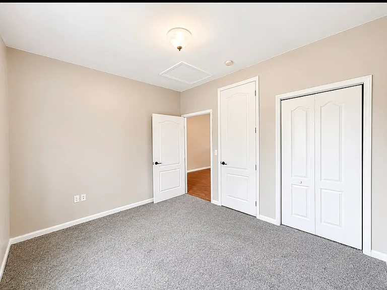 2421-2455 Homewood Ave — Photo 8