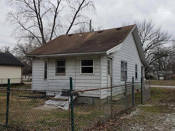 4th image of 1660 Eastwood Ave