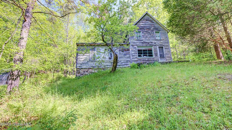 2nd image of 150 Old Page Hill Road