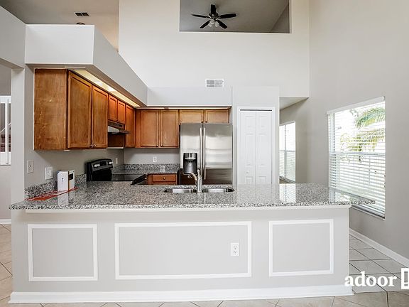 3rd image of 311 Corsica Ct