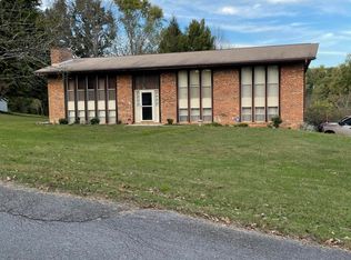 281 Sherwood Rd, Powell, TN 37849