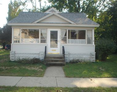 995 Evanston Ave, Muskegon, MI, 49442