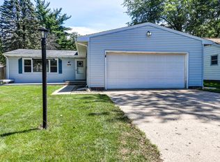 1906 Rebecca Dr, Champaign, IL 61821