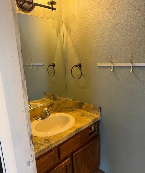 1087 Woodbridge Dr — Photo 13