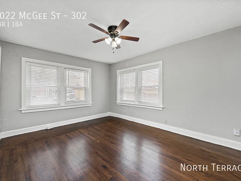 3022 McGee St #302 — Photo 11