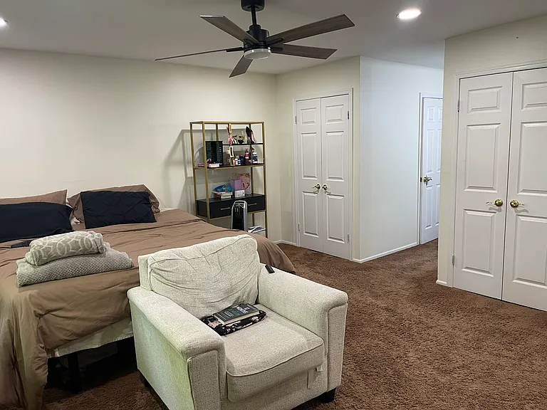 Master Bedroom - 2