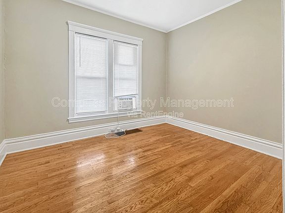 4th image of 625 Kellogg St SE #1
