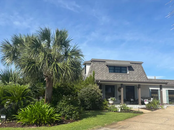 731 Sailfish Dr, Fort Walton Beach, FL 32548