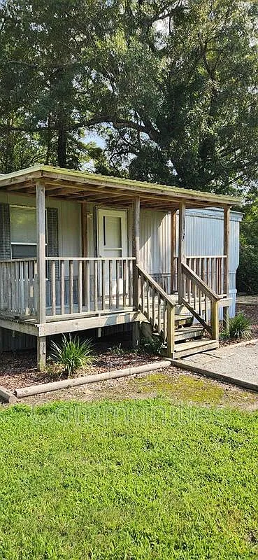 3 bed, 2.0 bath, $995 — Photo 2