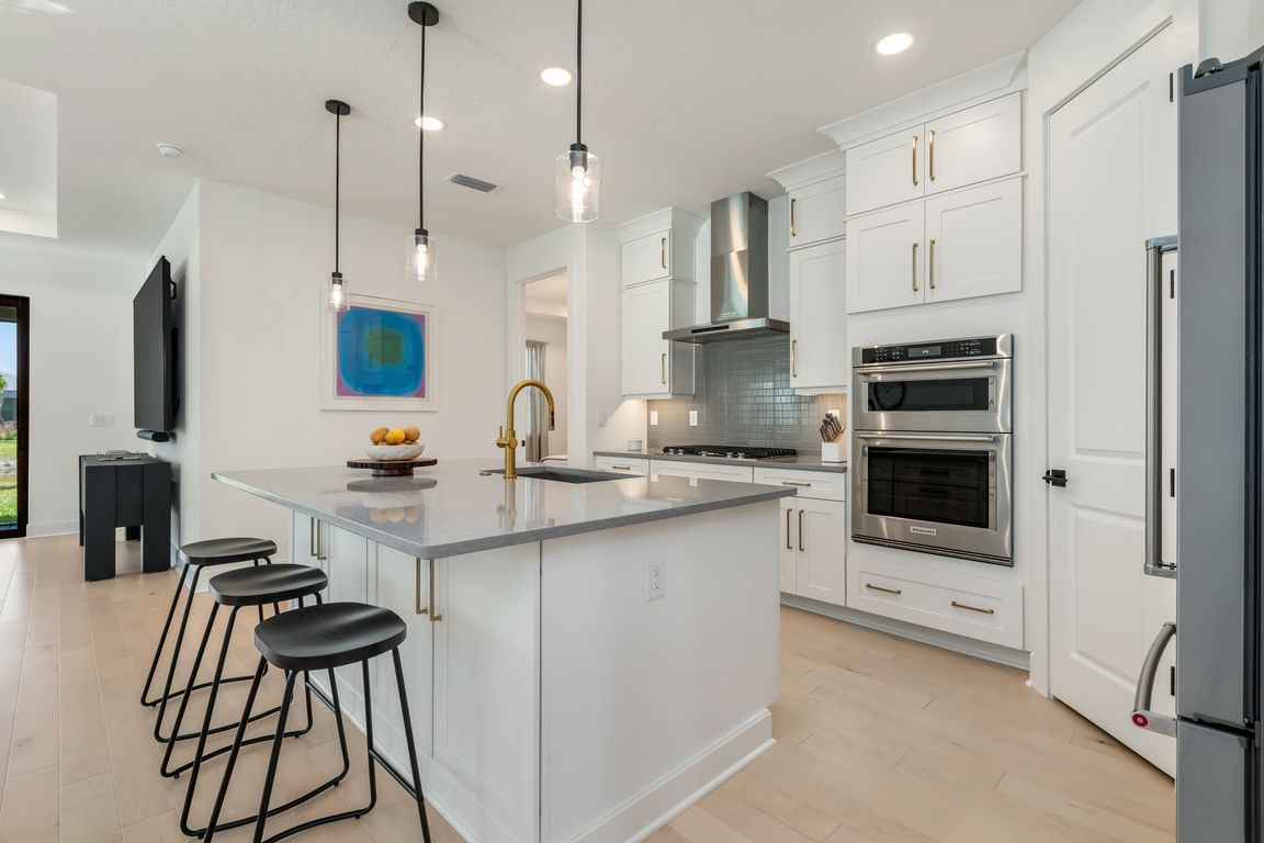 next background image