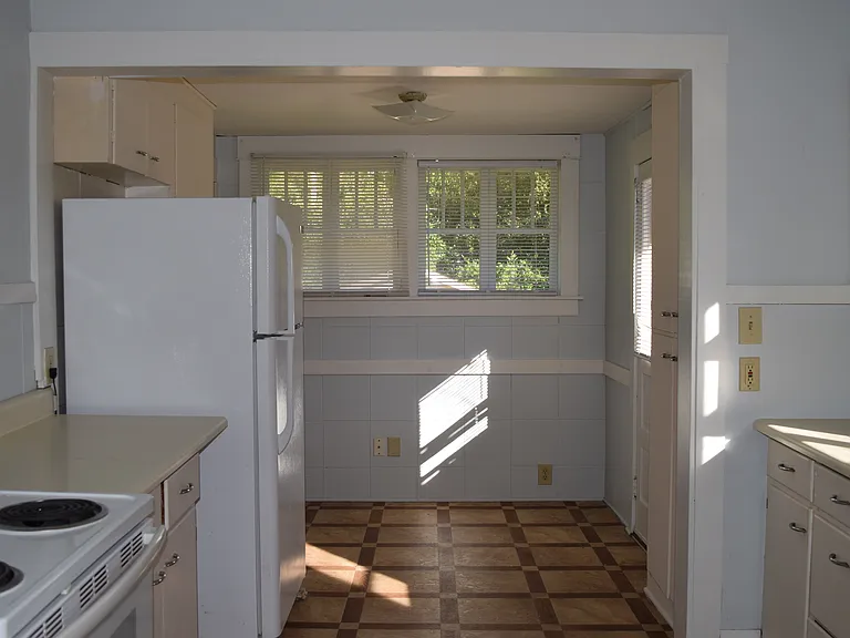 506 S McKay Ave — Photo 12