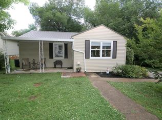 408 Douglas Ave, Maryville, TN 37804