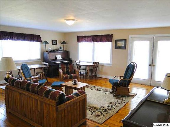 2nd image of 1438 Tumbleweed Ln