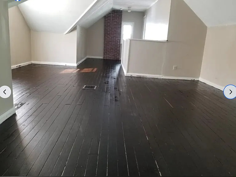 7922 Granville Ln — Photo 7