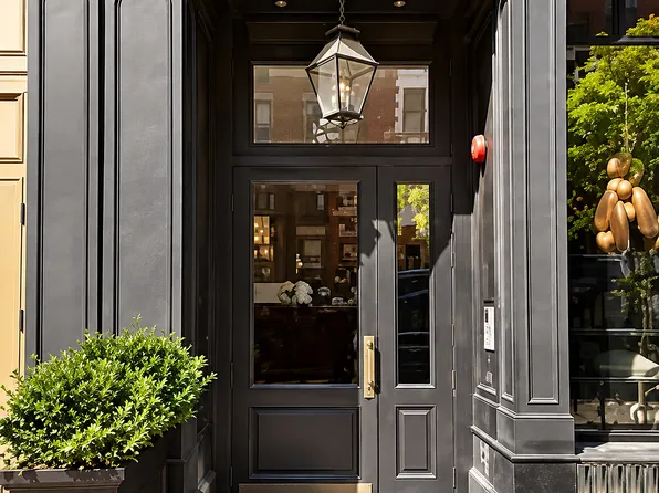 374 Broome Street image 1 of 15