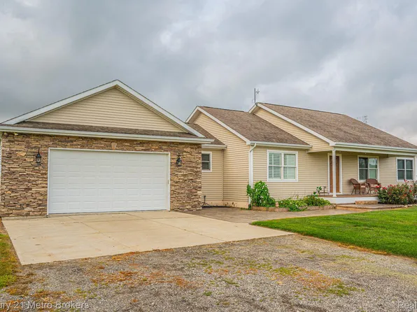 2642 Swaffer Rd, Silverwood, MI 48760