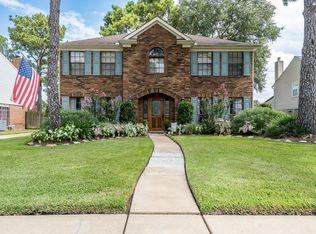 16502 Rainbow Lake Rd, Houston, TX 77095
