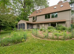 180 Hubbard St, Glastonbury, CT 06033