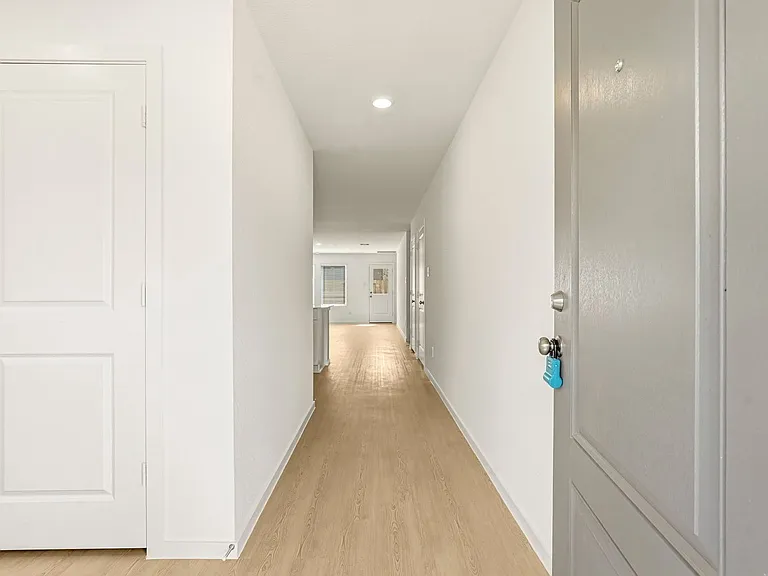 6034 Ash Willow Ct — Photo 3