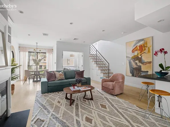 307 W 82nd St APT 4B, Manhattan, NY 10024