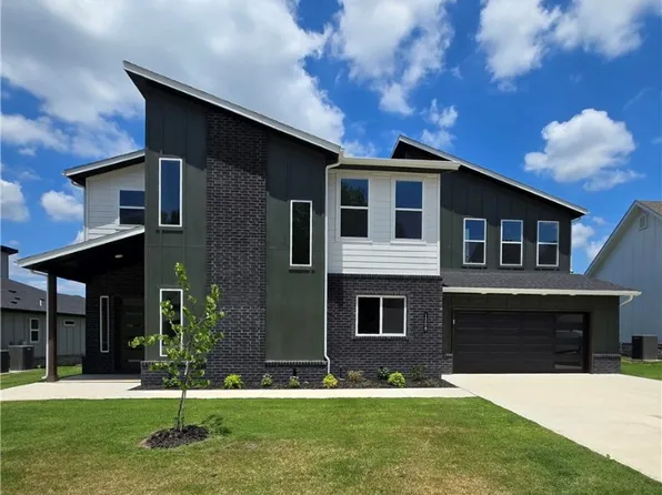 1208 Bunker Dr, Pea Ridge, AR 72751