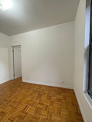 4th image of 416 W 56th St #12A