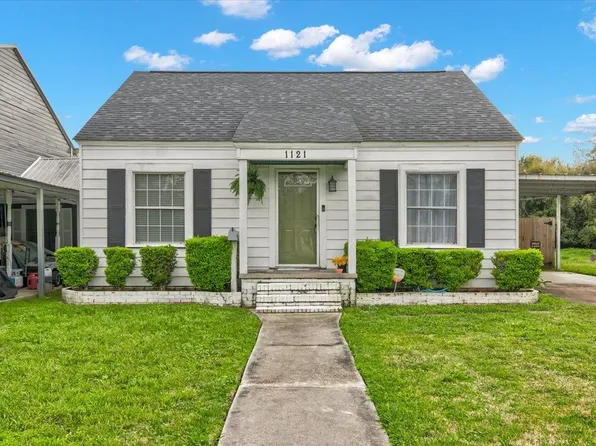 1121 N 18th St, Orange, TX 77630