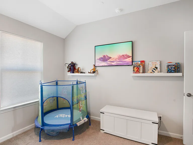 6628 Kort St — Photo 18