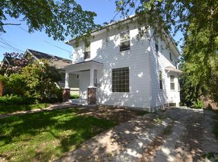 4030 Whitman Ave N, Seattle, WA 98103