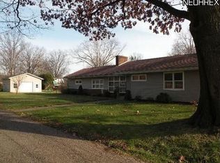 300 E 17th St, Dover, OH