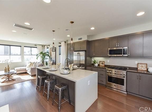 5th image of 1694 Shoreline Way