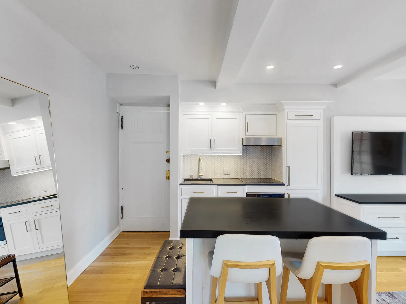 45 Tudor City Place — Photo 4