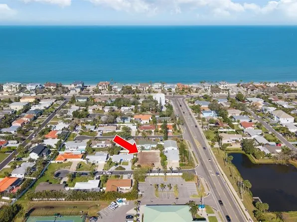 1020 Cedar Dr #9, Belleair Beach, FL 33786