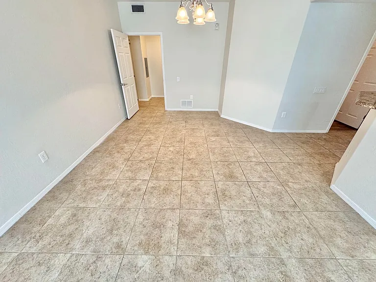 6868 Sky Pointe Dr #1036 — Photo 10