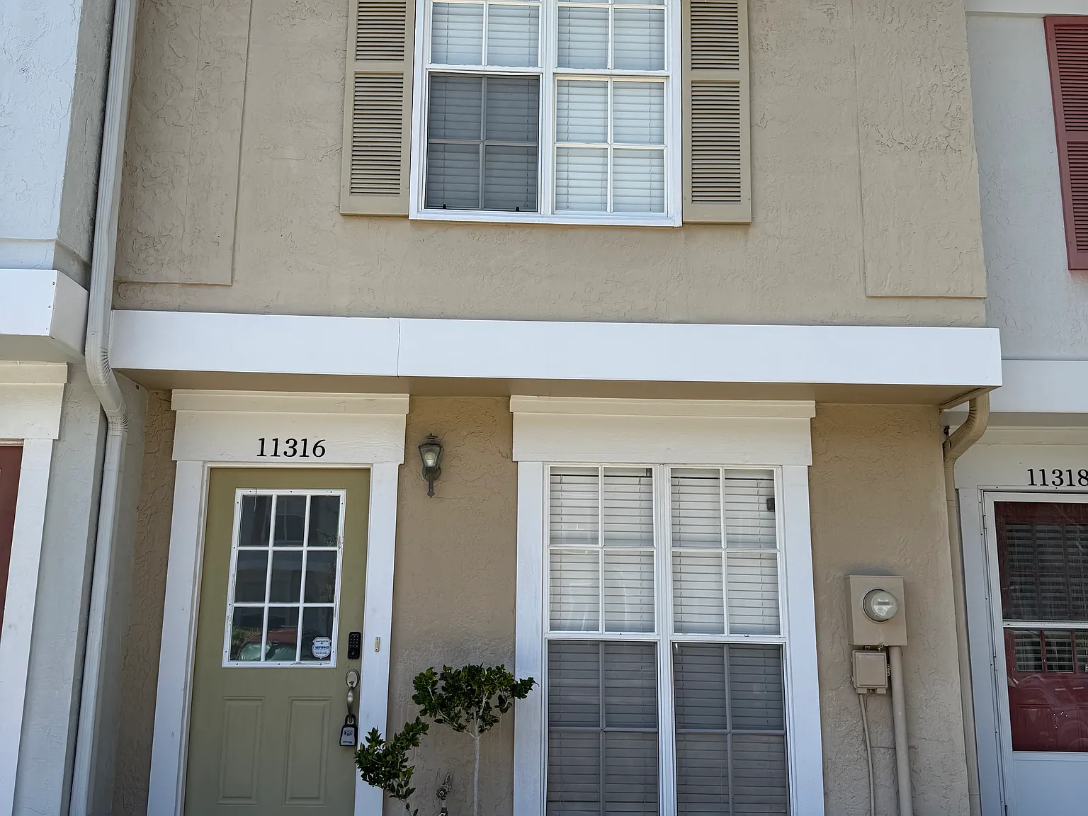Furnished 2 Bedroom 2.5 Bath Townhouse Near USF — Photo 2